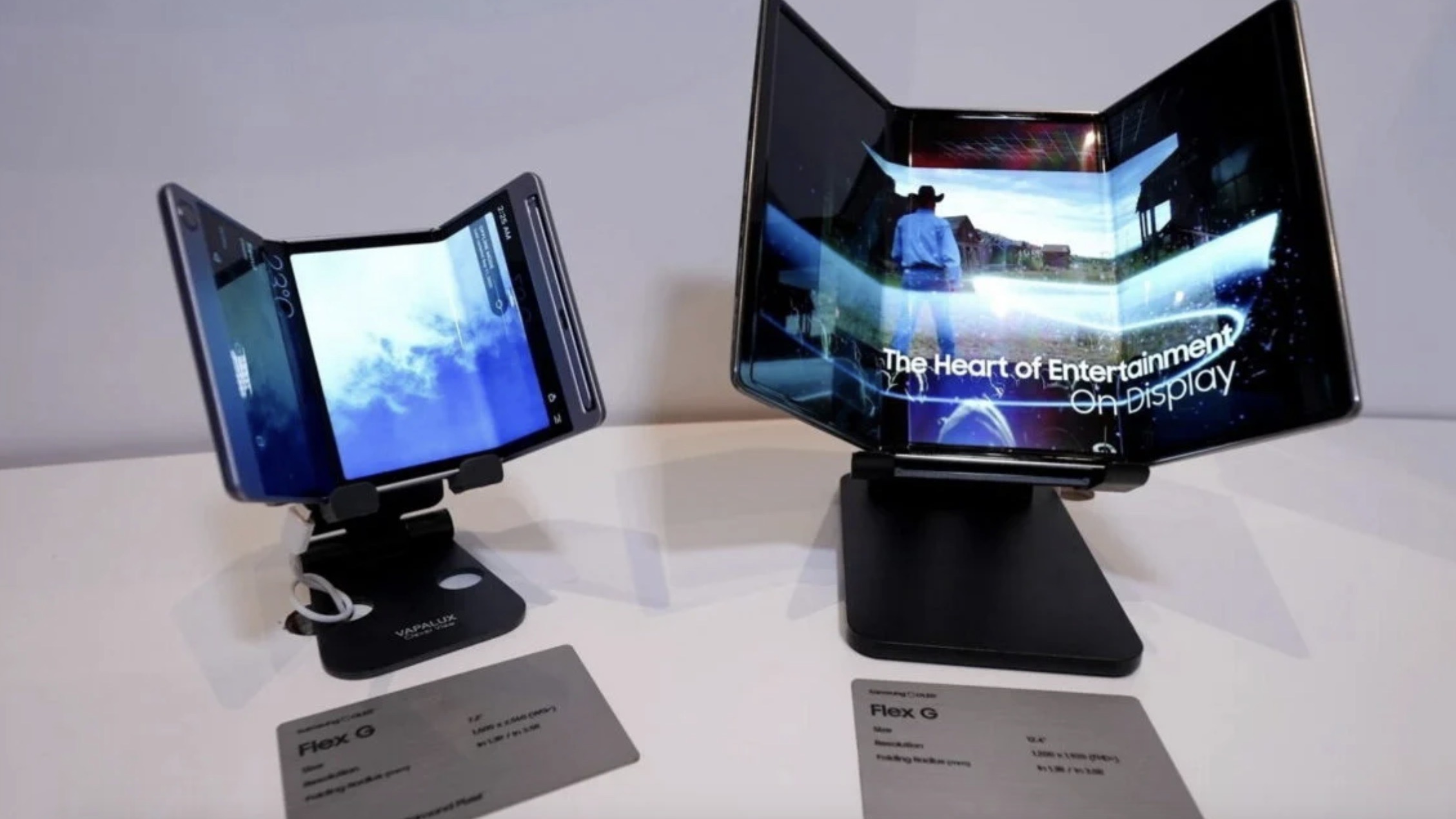 今日全球商业巨头动态 | 成本过高三星停售首款三折叠屏手机······