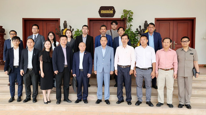 柬埔寨新闻部部长宁帕达主持召开在柬中文媒体交流会