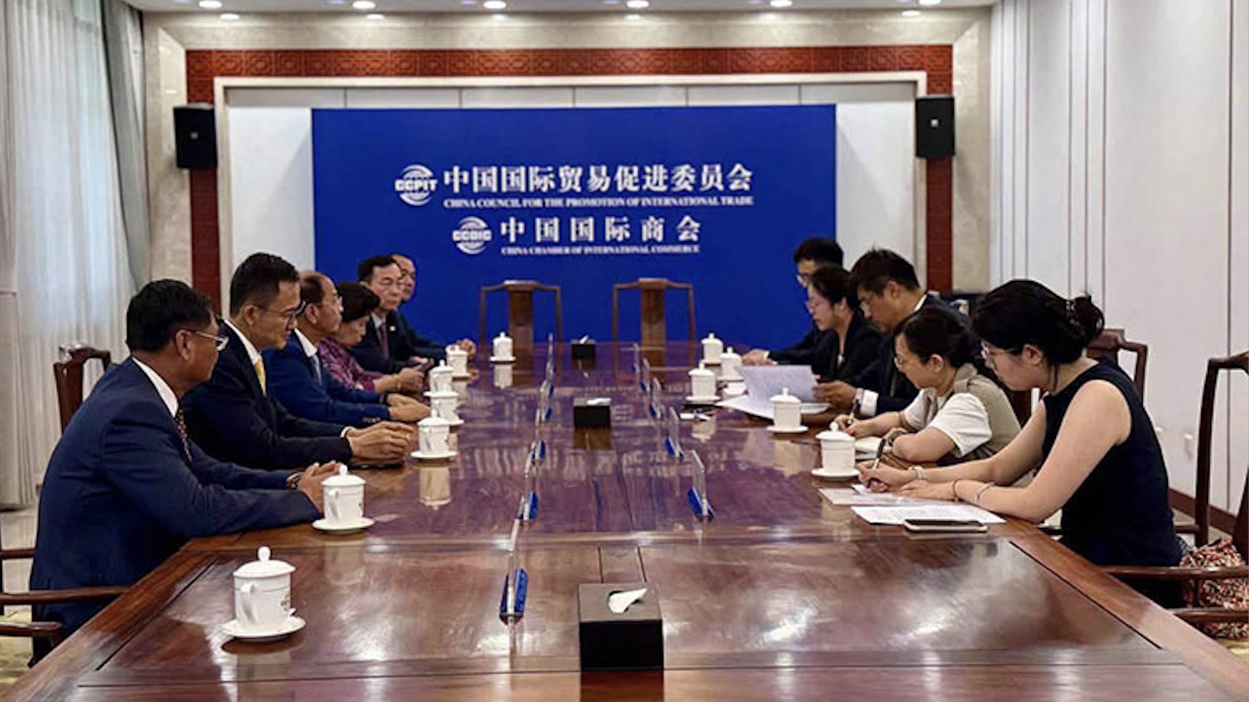 柬埔寨总商会与中国贸促会承诺将持续深化投资合作